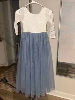 2Bunnies Girls Maxi Dress White Lace V-Neck 3/4 Sleeve Blue Skirt 9-10Y